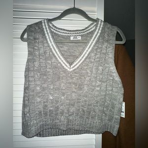 Ardene Cropped Sweater Vest